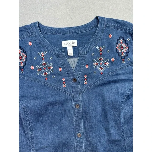 Studio bvd&co. Embroidered Denim Shirt Womens XL Blue Button Down Long Sleeve - Picture 7 of 12